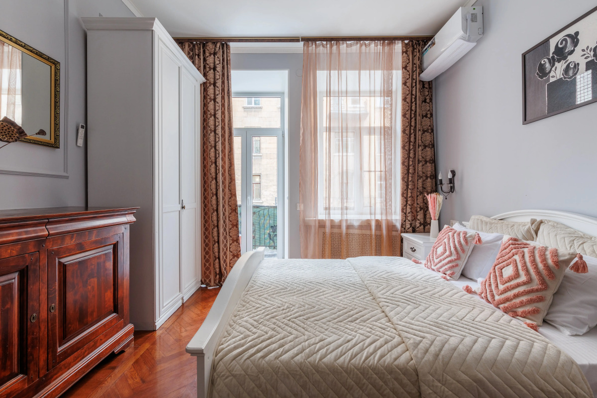 Апартаменты 5-комнатные на Лиговском 44 DereMRents ДереМРентс