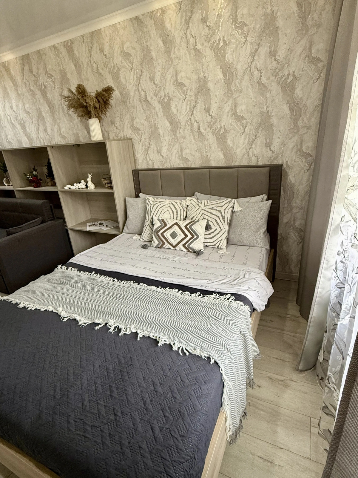 Квартира С Новым Ремонтом , В Лучшем Районе