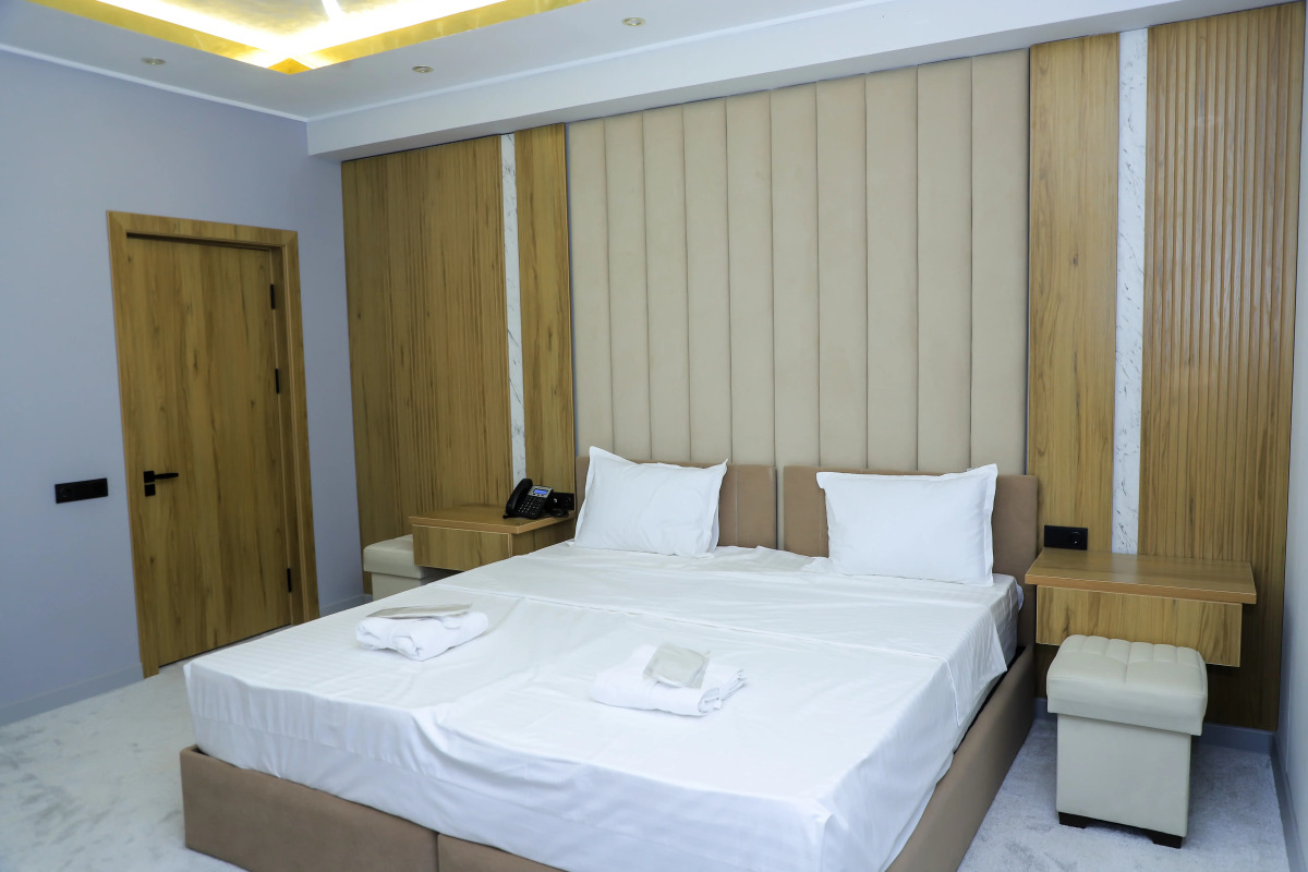 Отель Rich Land