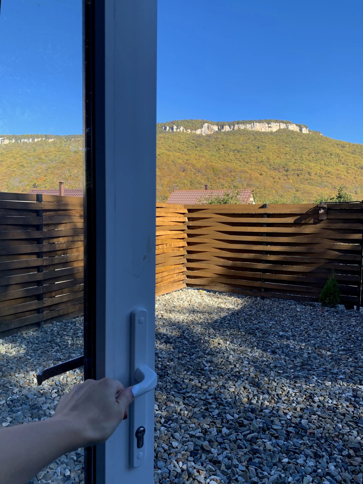 Частный дом Отражение гор