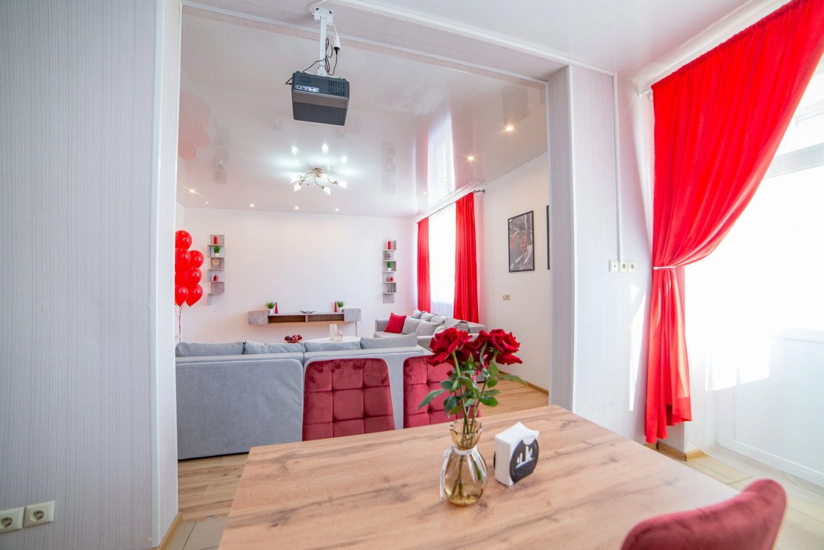 Апартаменты Вайнера 60 трехкомнатная