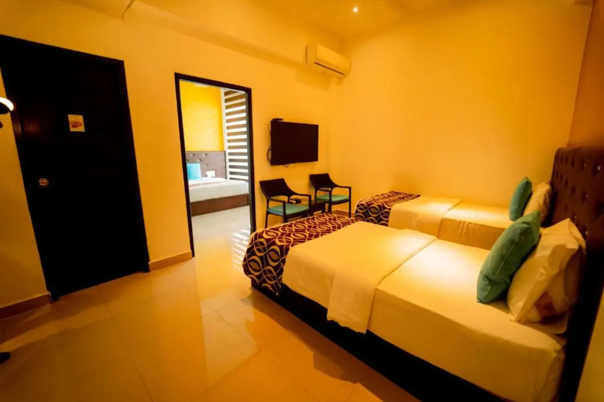 Отель Trincomalee Beach Resort & Spa