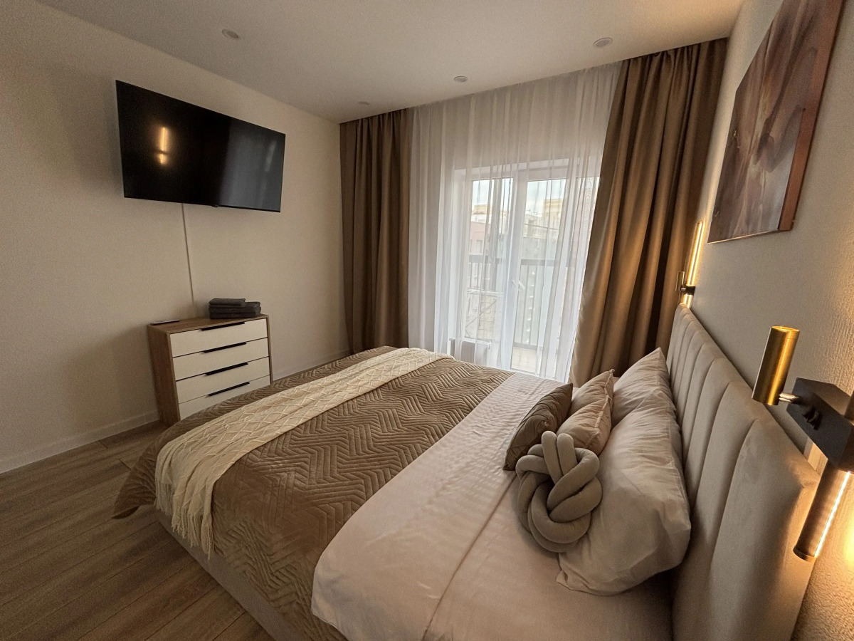 Квартира BestHome Евродвушка стильная светлая в центре города