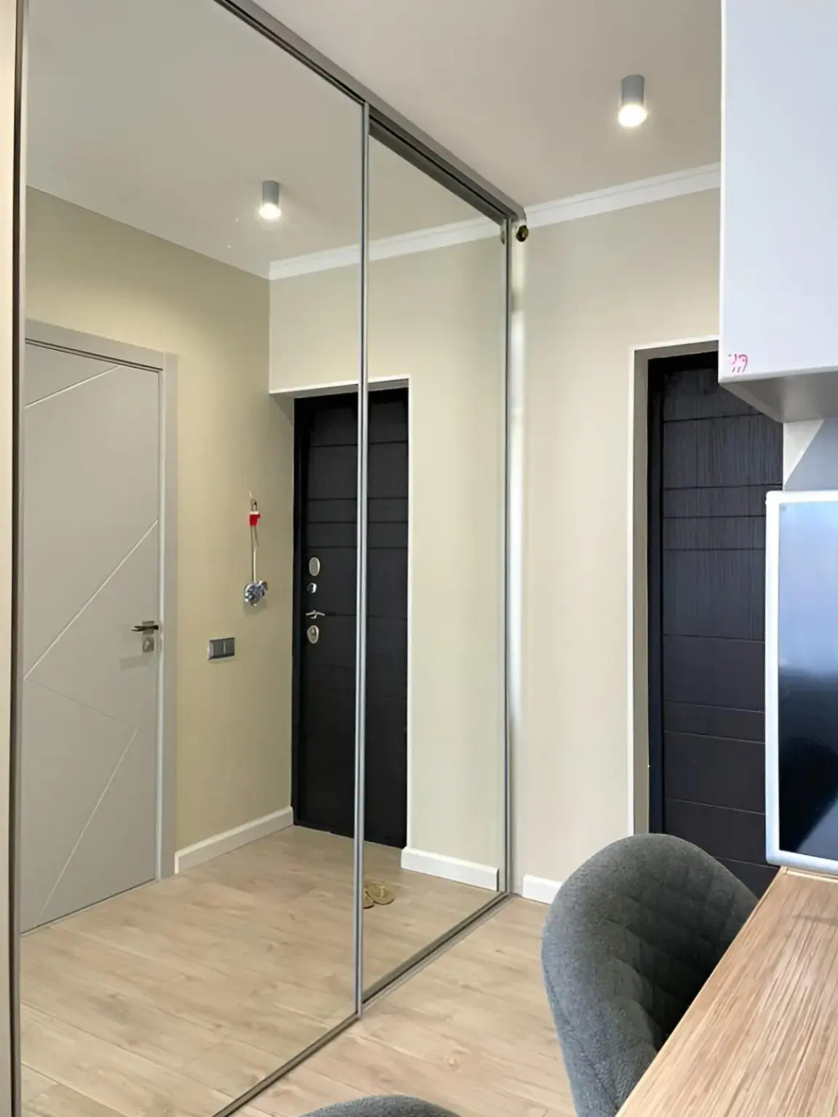 Апартаменты Айсберг с видом на храм с балконом