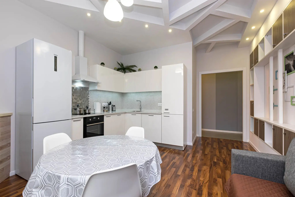 Квартира Семейная Трёхкомнатная с видом на Обь