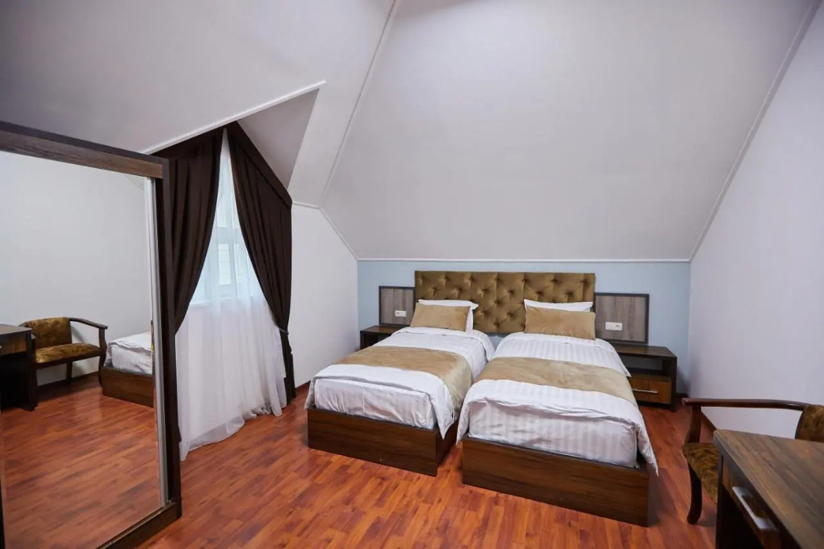 Отель Art Elite