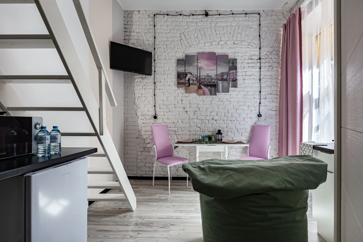 Двухуровневые апартаменты для двоих с видом во двор