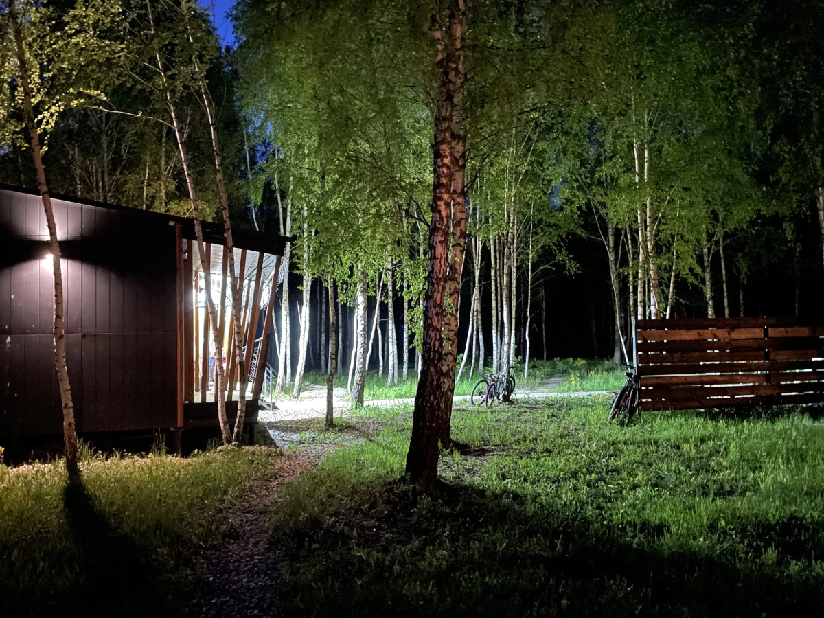 Отель Шепот