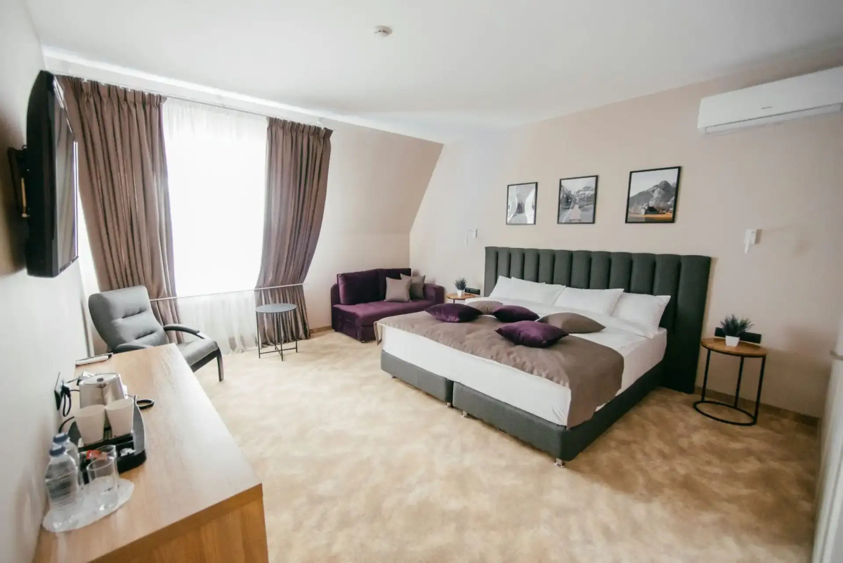 Отель Loft-Hotel