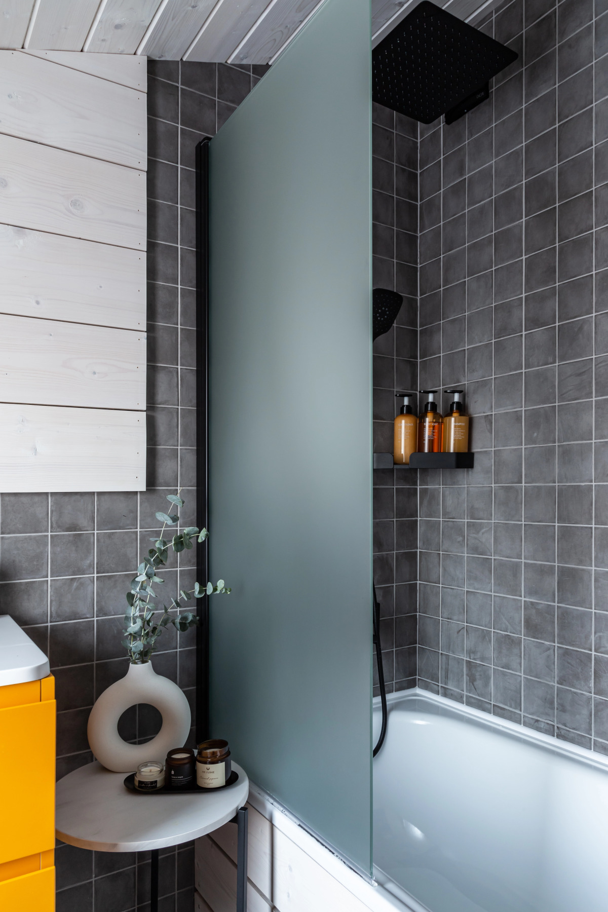 Частный Дом RiverDublDom  с баней и купелью у пруда в Новой Москве