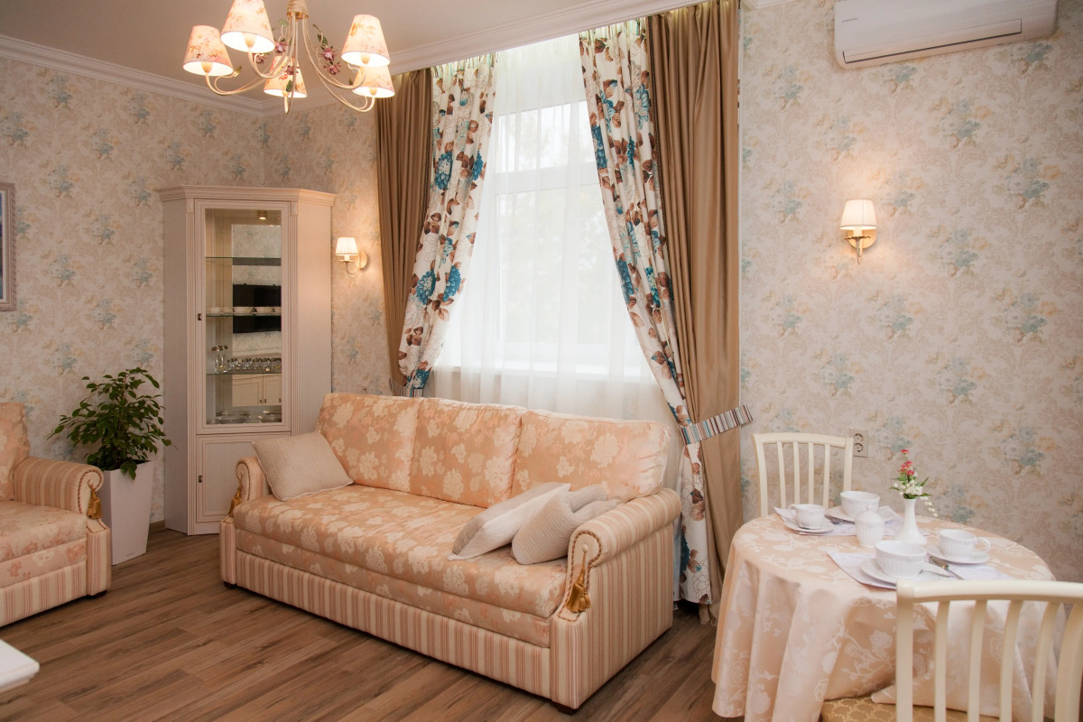 Отель Высотник