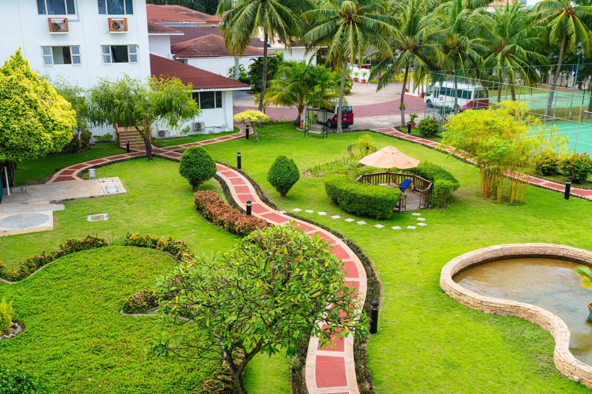 Отель Hulhule Island