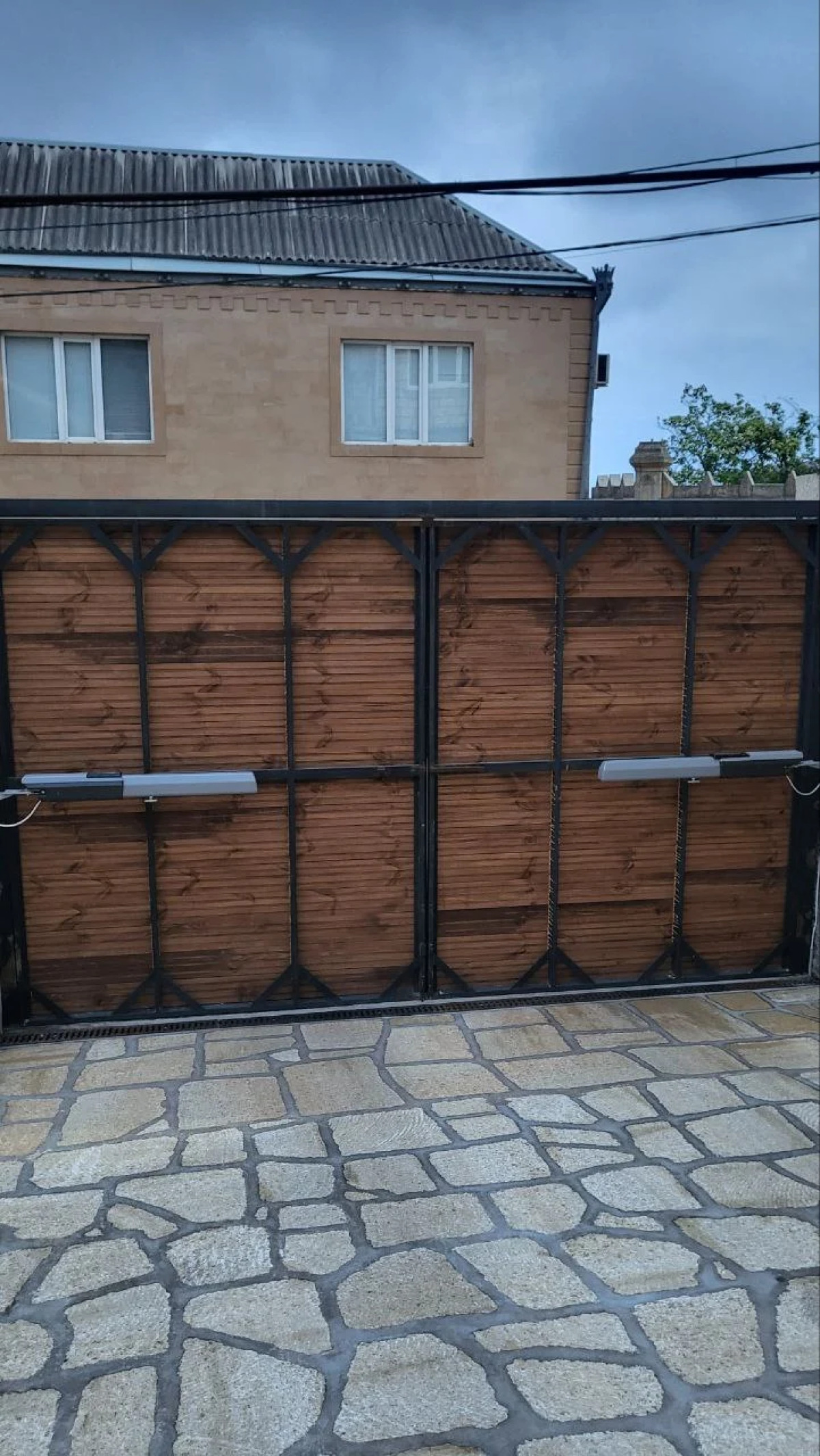 Частный дом с видом на крепость