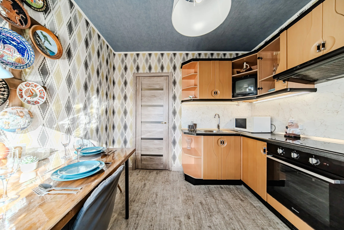 Квартира 2-х комнатная на Веденеева около НИИ Вредена