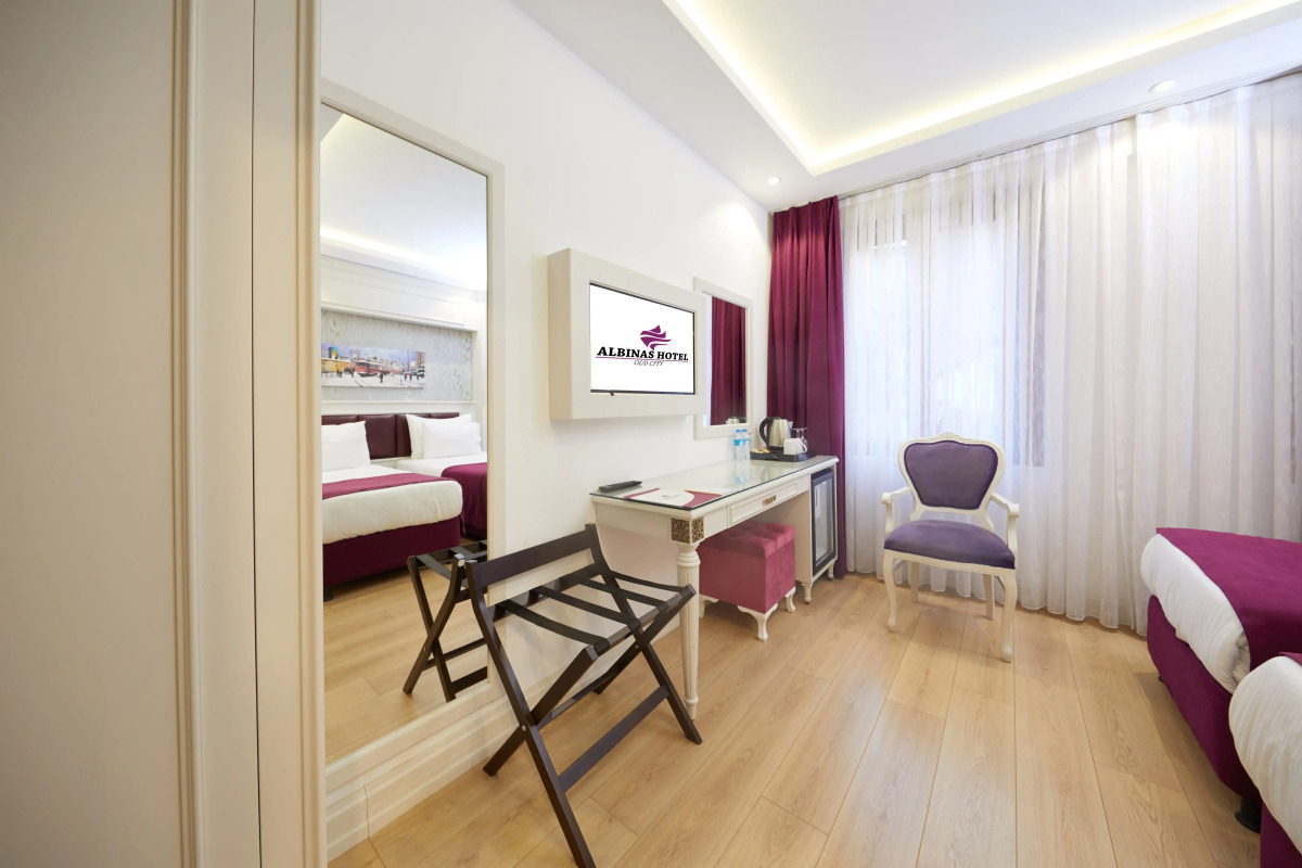 Albinas Hotel Old City