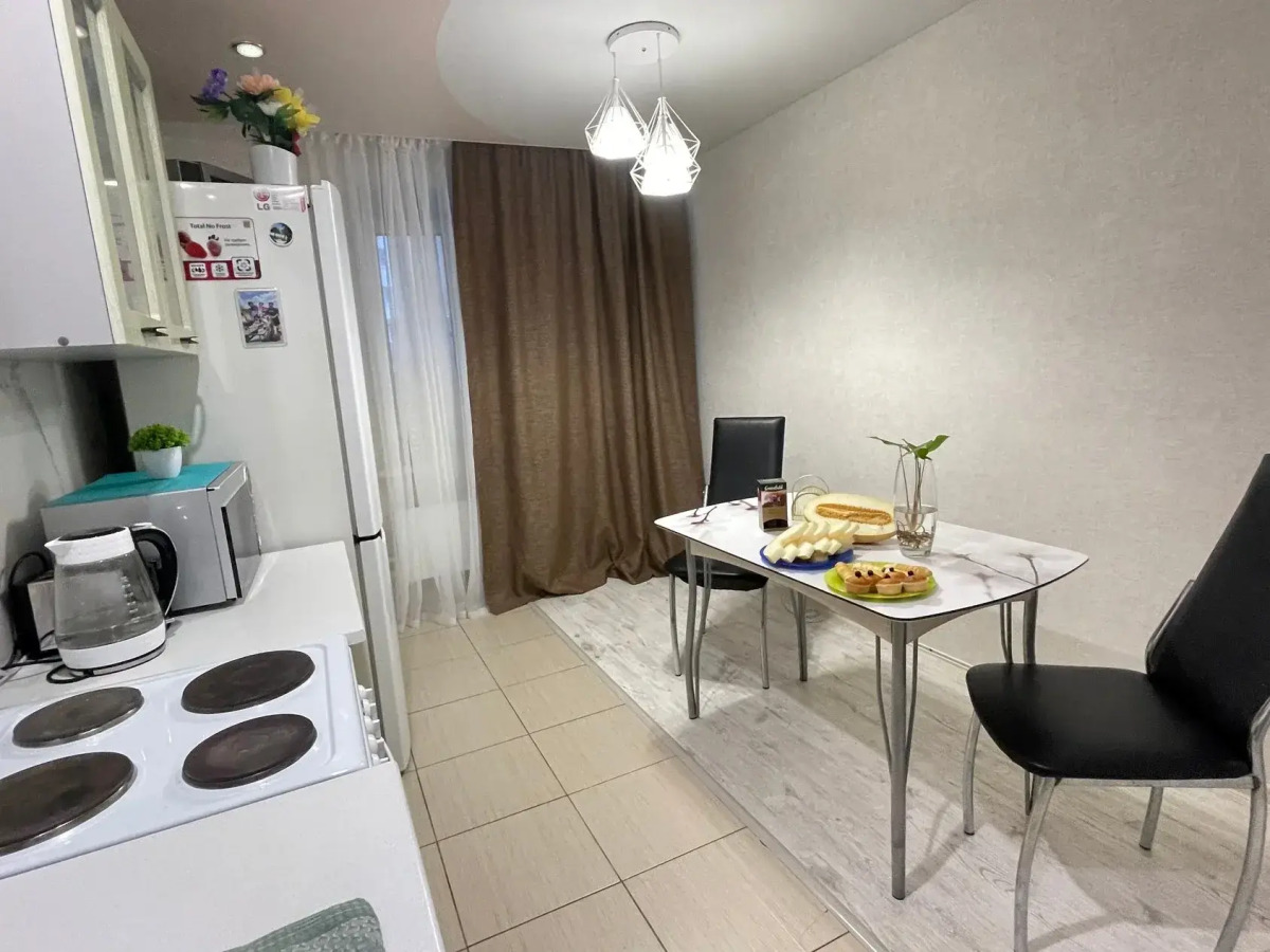 Квартира на Севастопольской 17