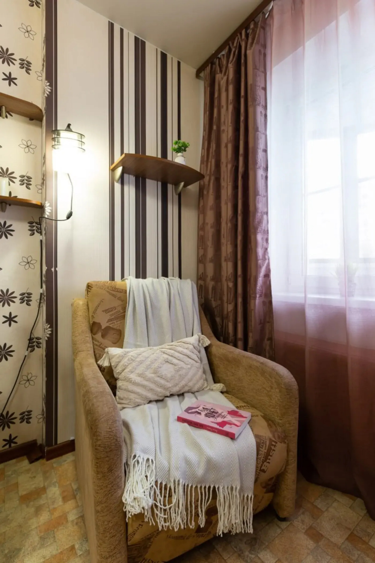 Апартаменты 2 комнатные с балконом в центре города, рядом Парк Победы