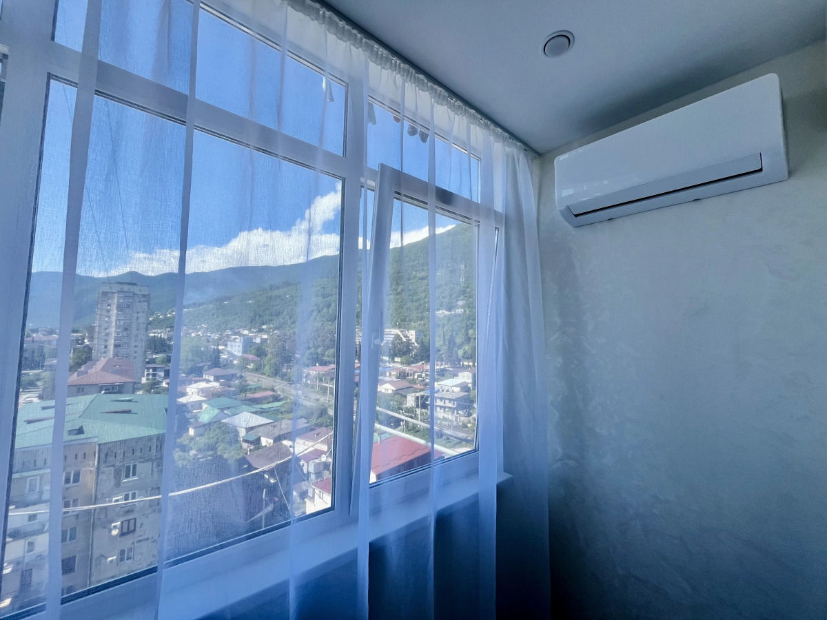 Квартира Апартаменты в Центре Гагры с Видом на Море и Горы