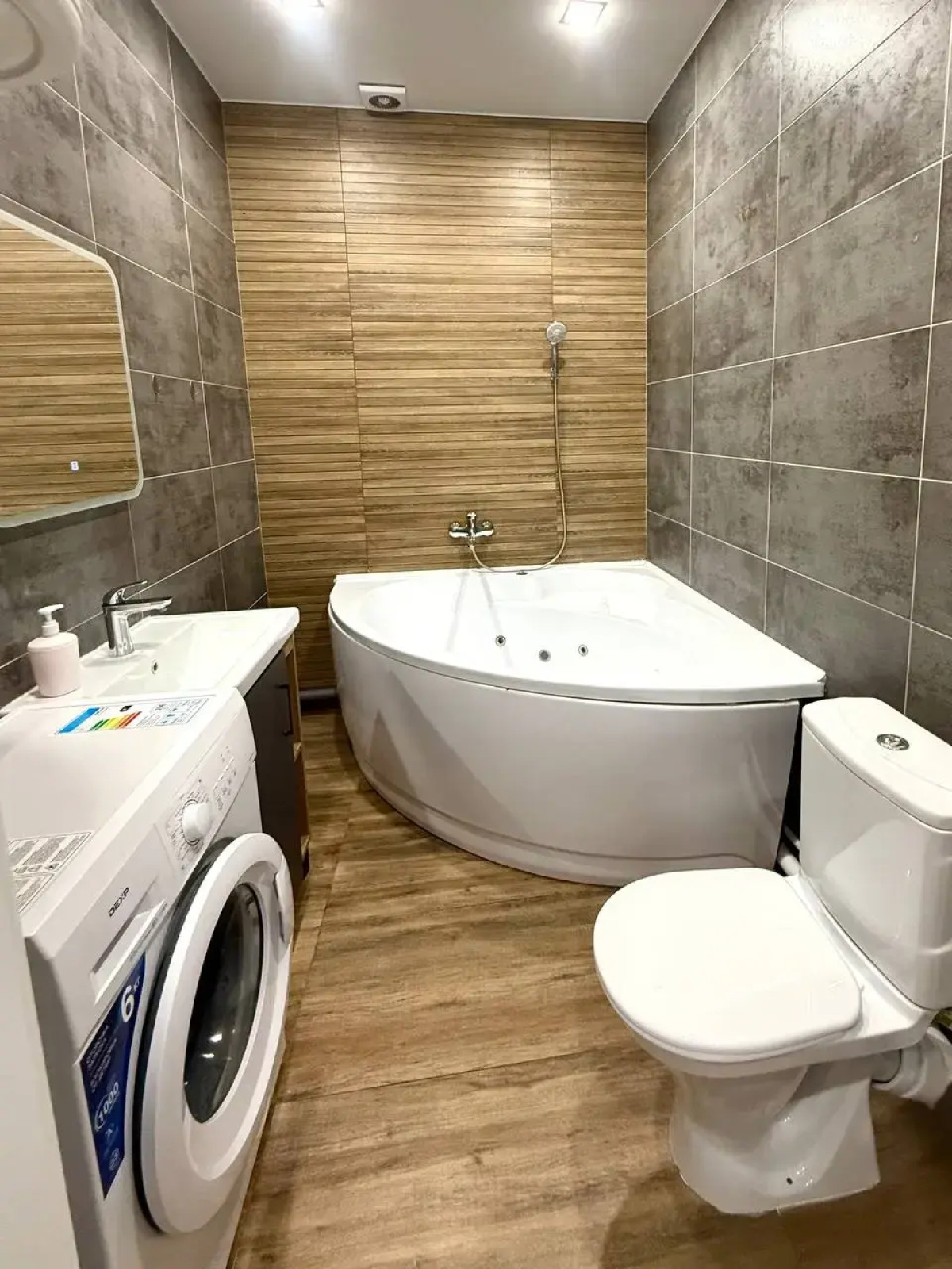 Апартаменты 110_Революционная 39/3 на Central Park с Джакузи и Кондиционером