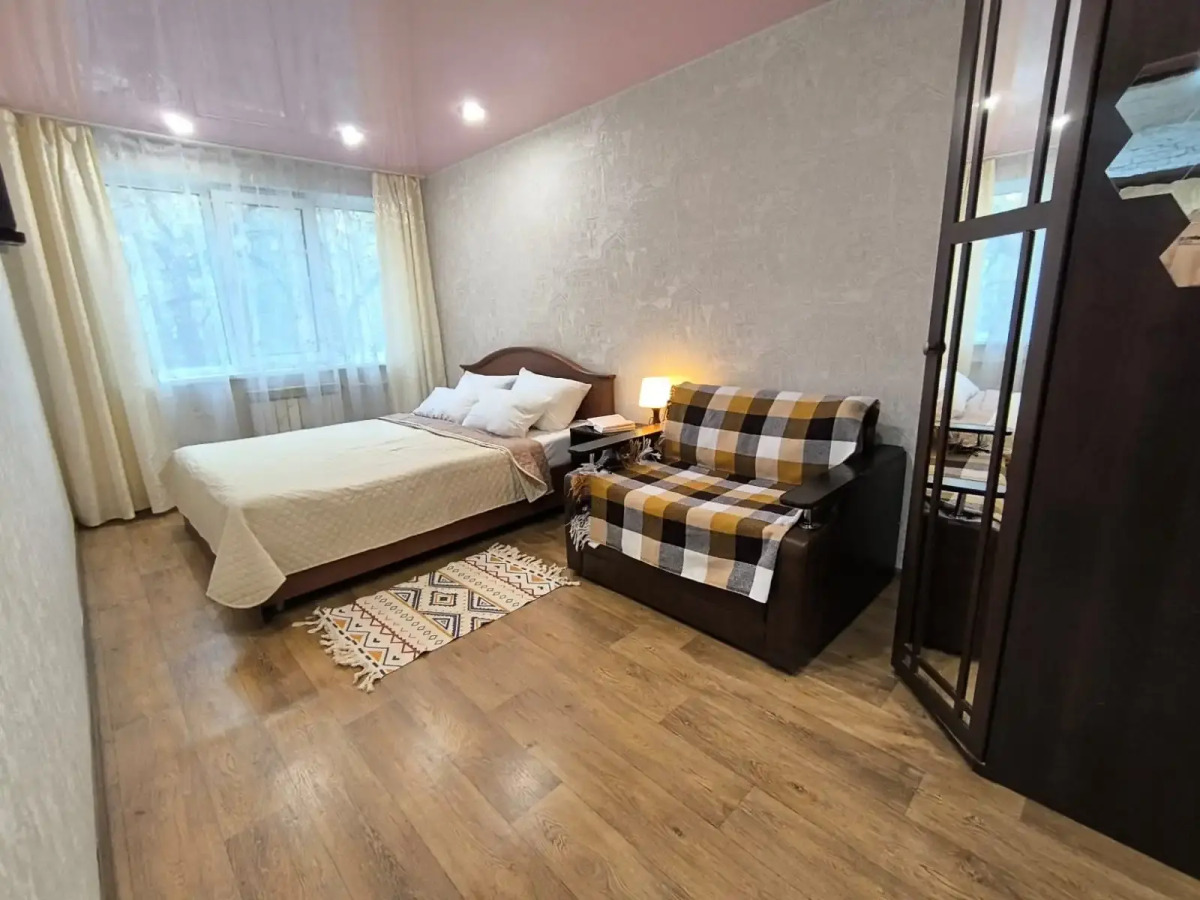 Апартаменты Октябрьской революции