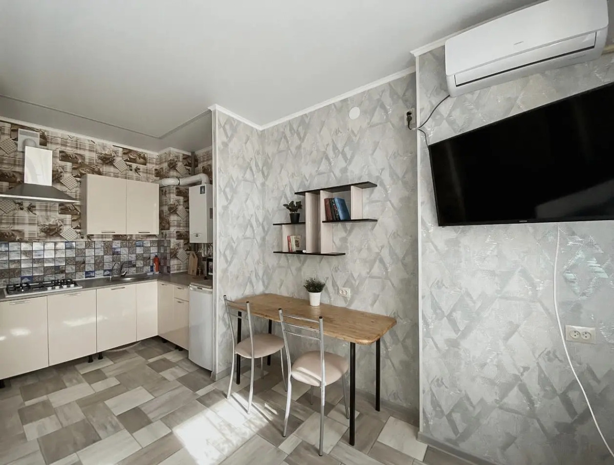 Квартира студия Green FOX с видом на Собор Святого Владимира