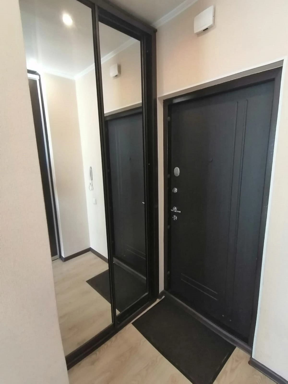 Квартира Возле Аэропорта 1