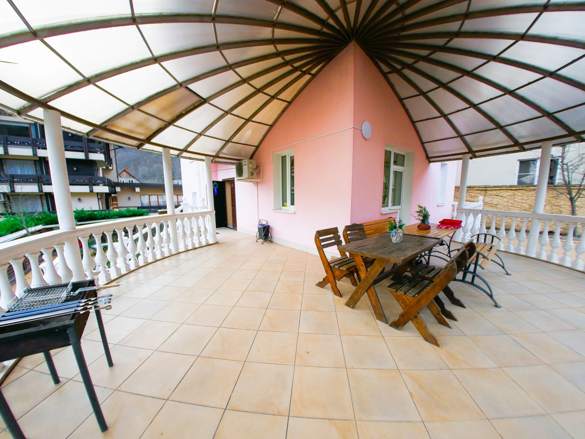 Коттедж на Красной Поляне на 11 человек