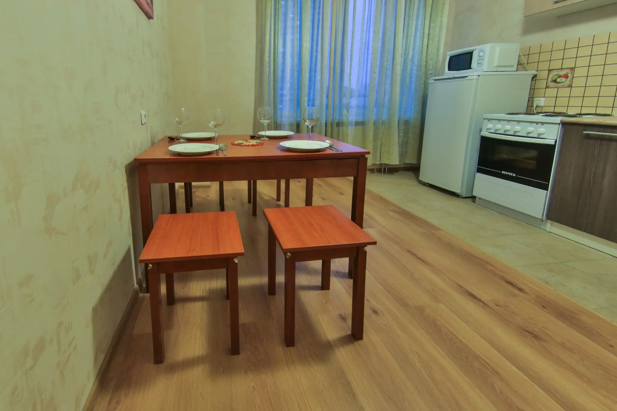 Апартаменты Двухкомнатная Квартира на Космонавте