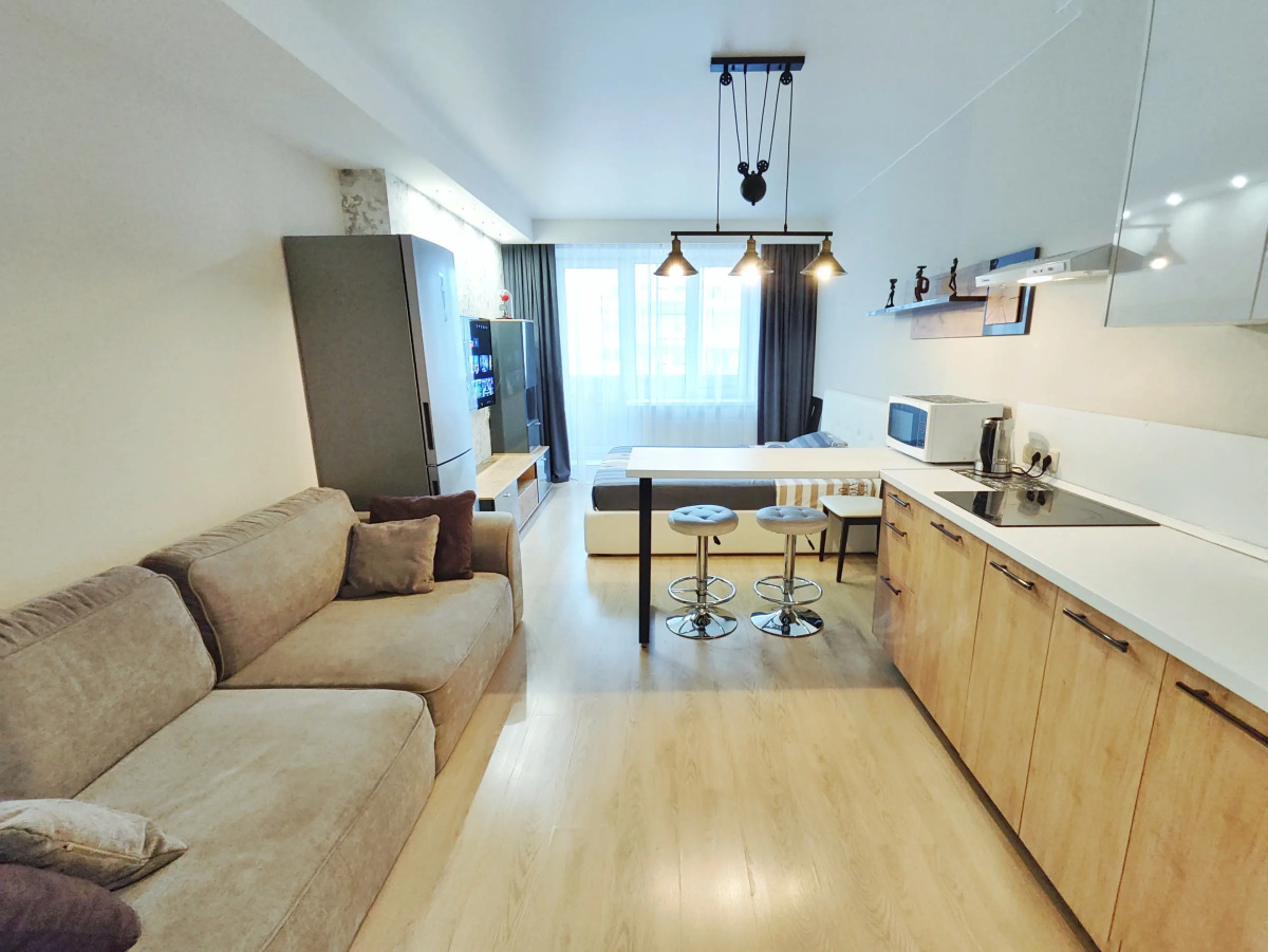 Квартира Просторная студия в центре города