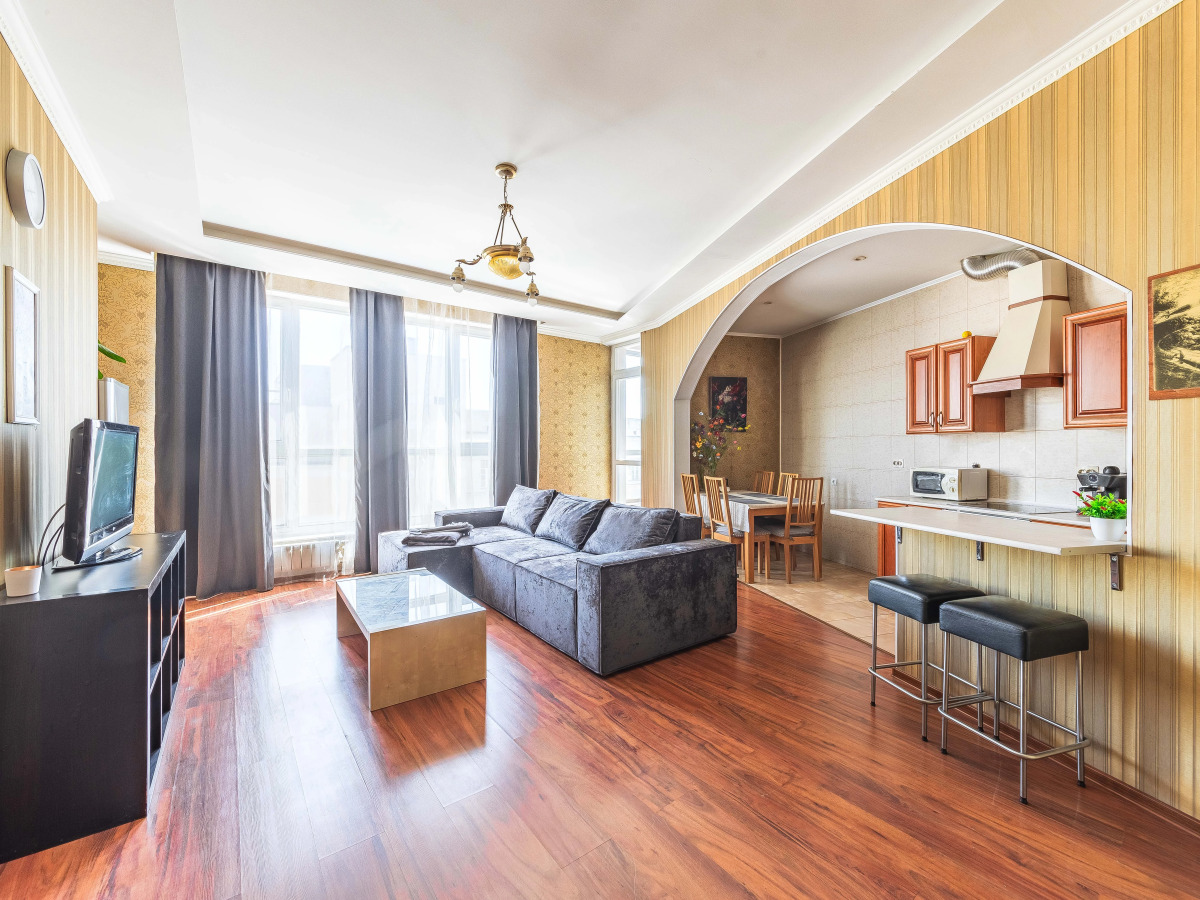 Квартира У Ростральных Колонн