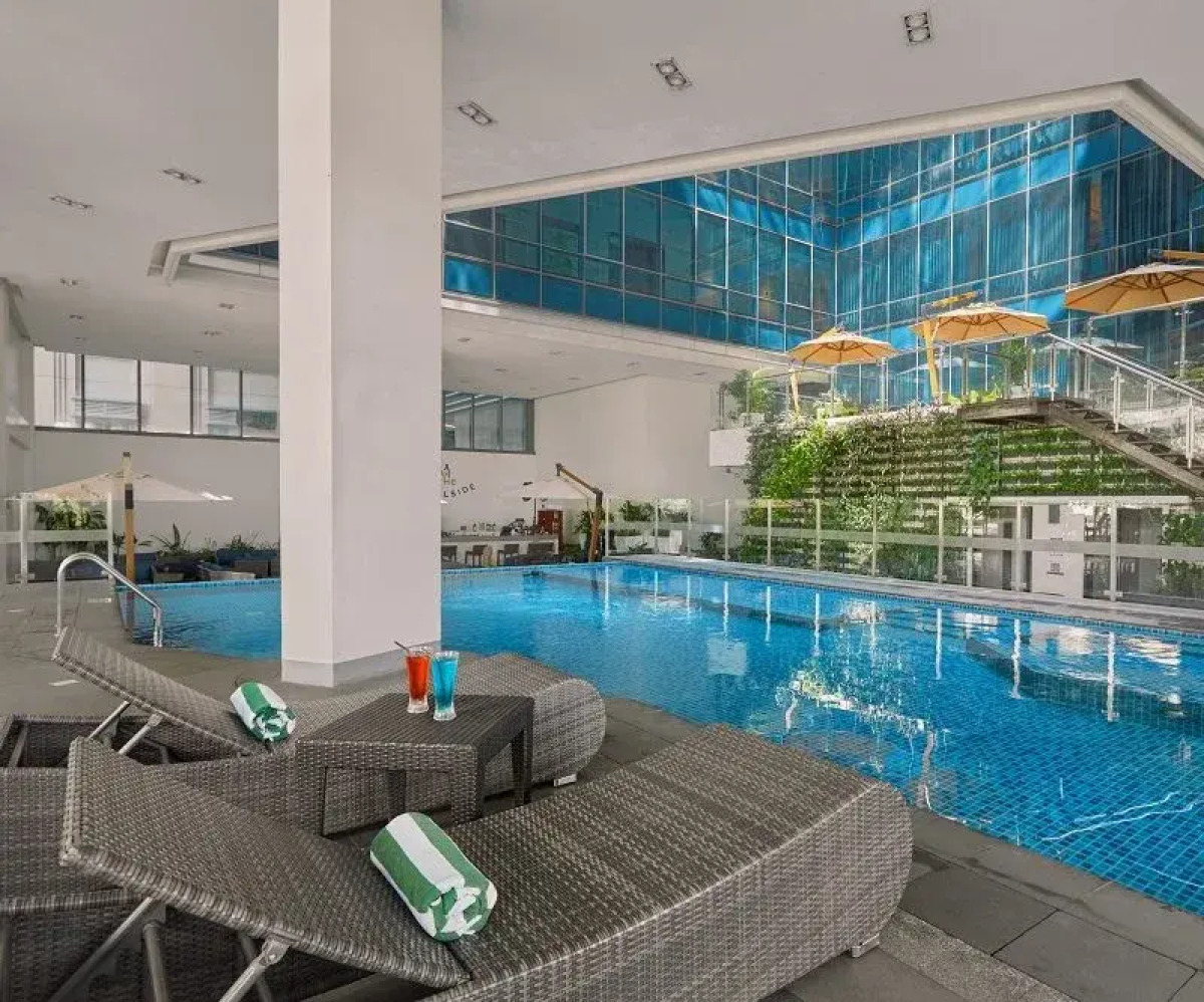 Отель Savoy Hotel Manila