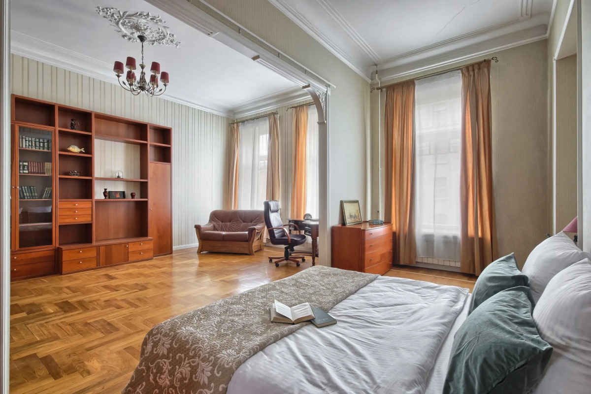 Апартаменты 1 MyhomeYourhome на Зверинской 42