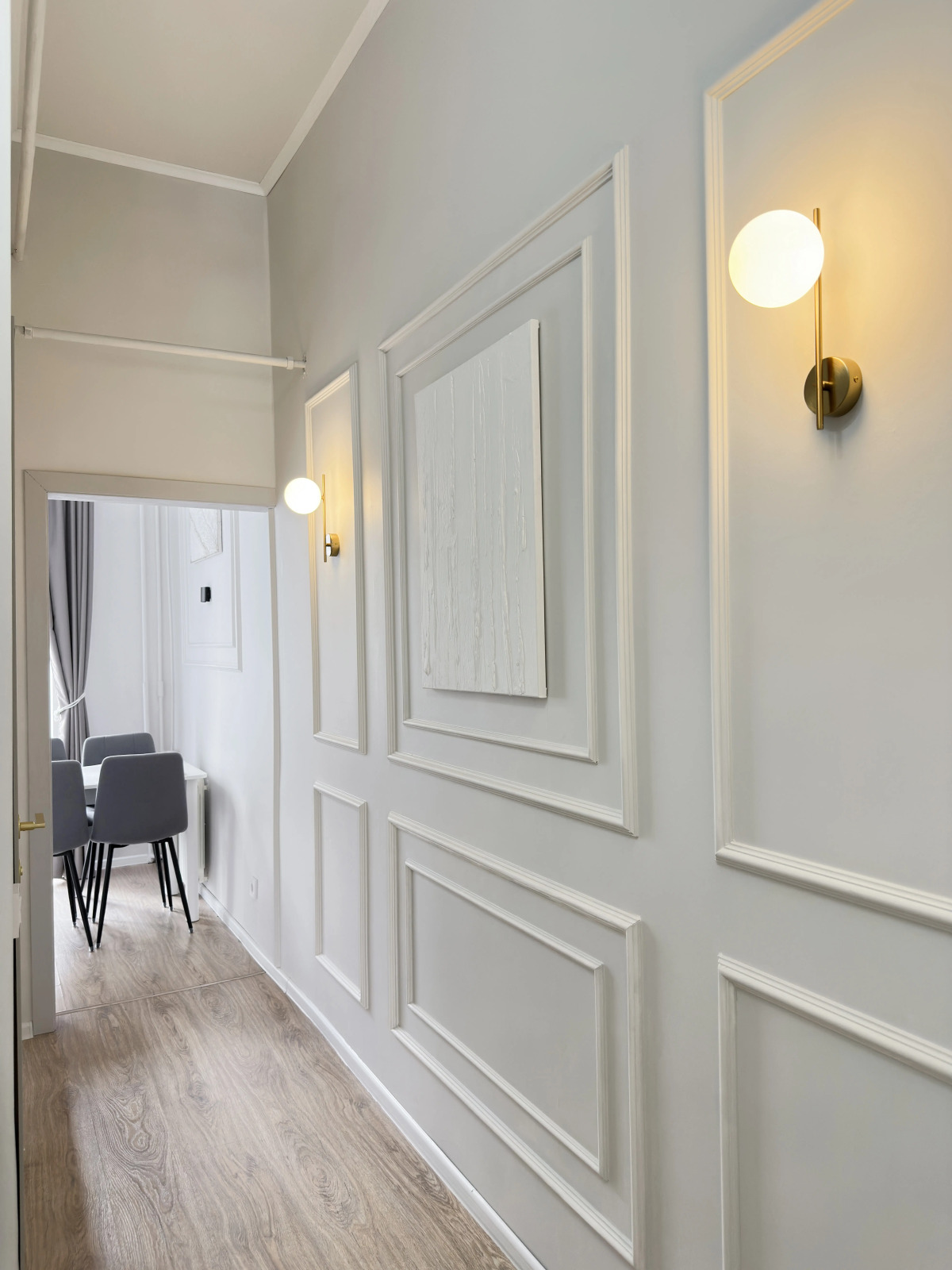 Квартира Современная Классика с Кинотеатром в Центре Art Apart 4