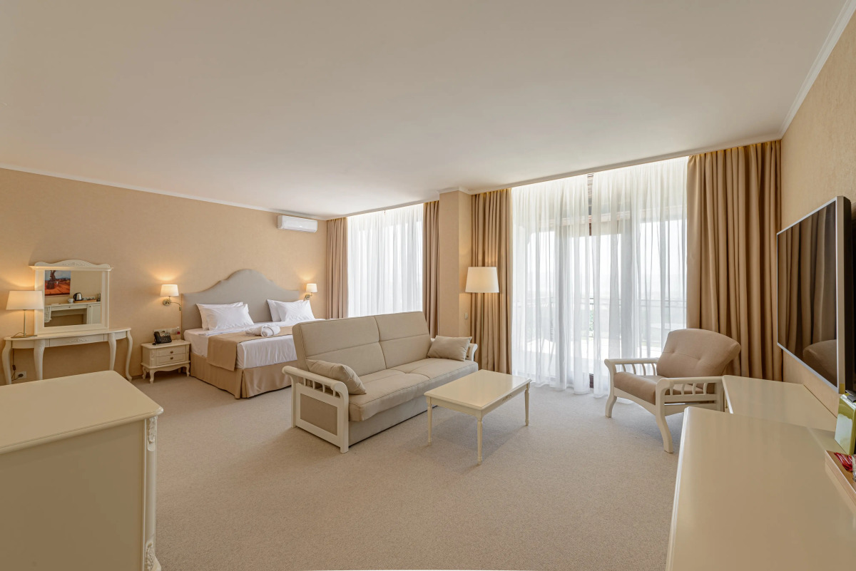 Отель Шато Пино