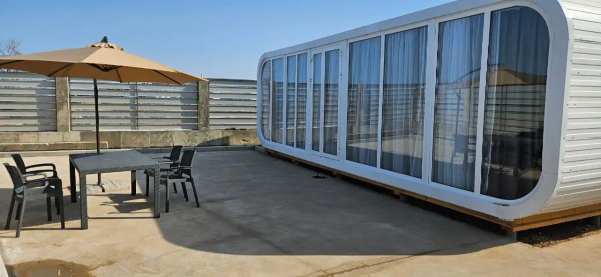 Бунгало Капсульный Отель на 4 человека у моря