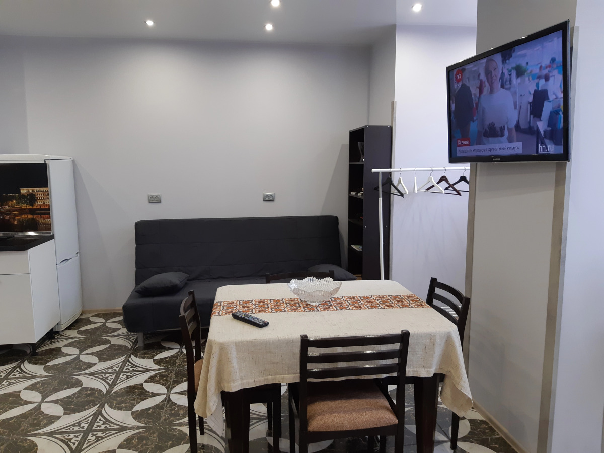 Апартаменты у Невы