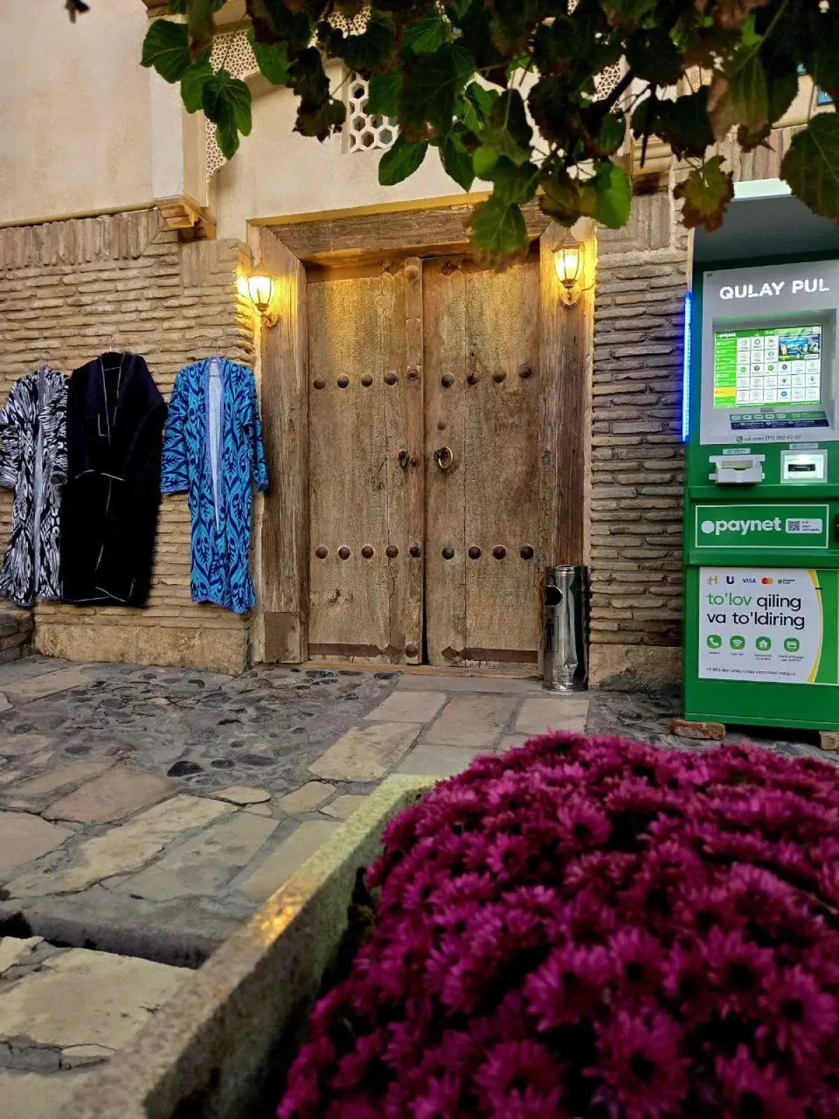 Отель Chor Minor 90 м до cтарого города мы готовы к осеннему празднику