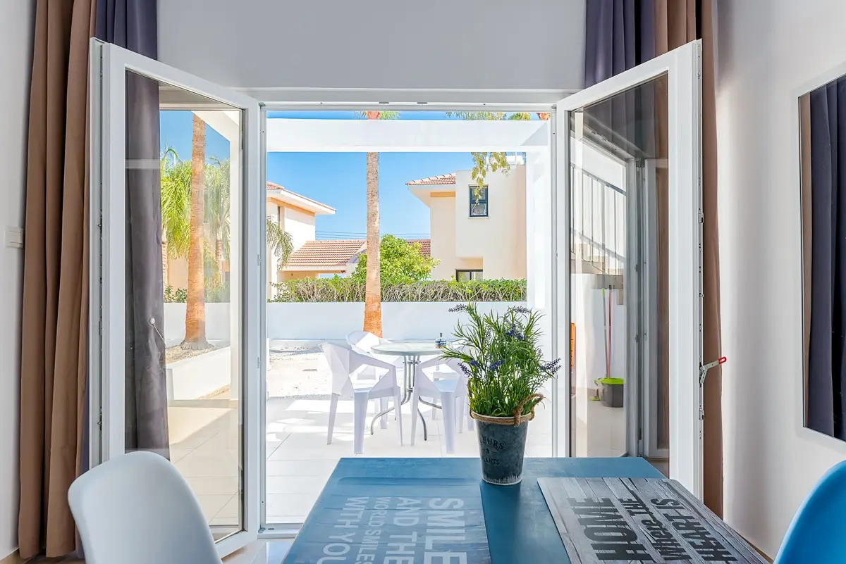 Апартаменты Color Cyprus Amozoniu