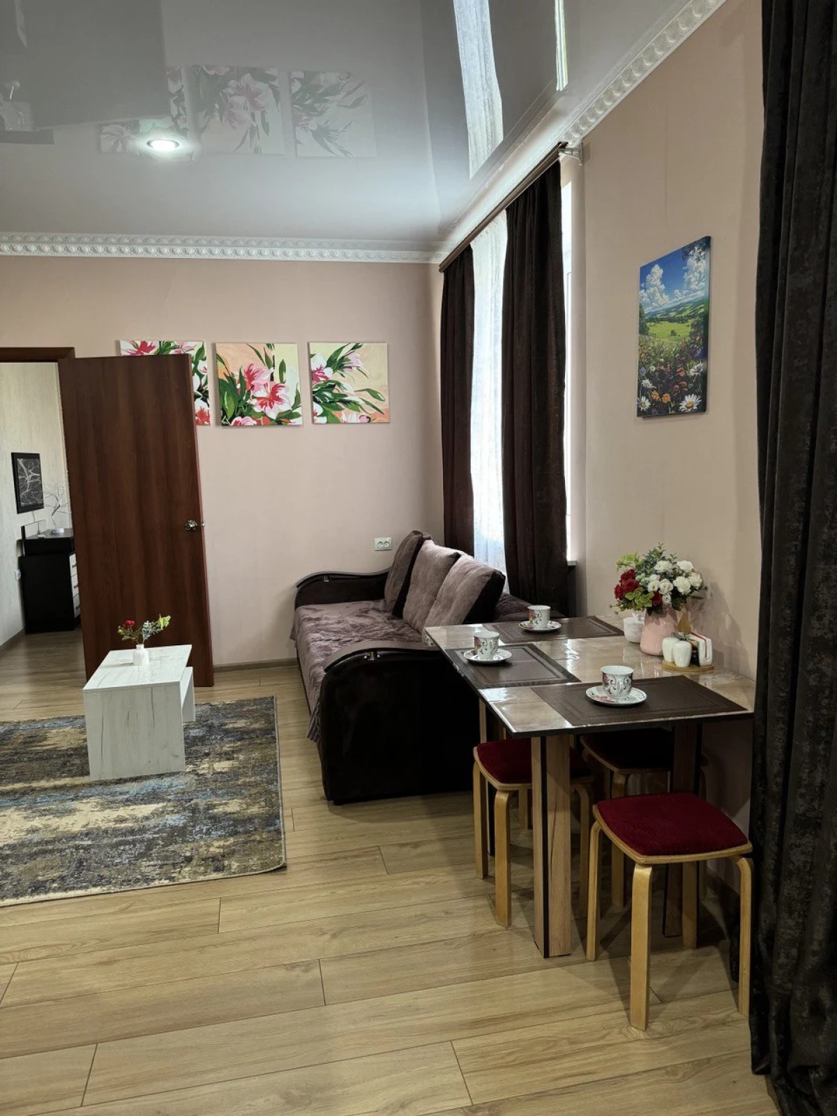 Евродвушка с видом на гору