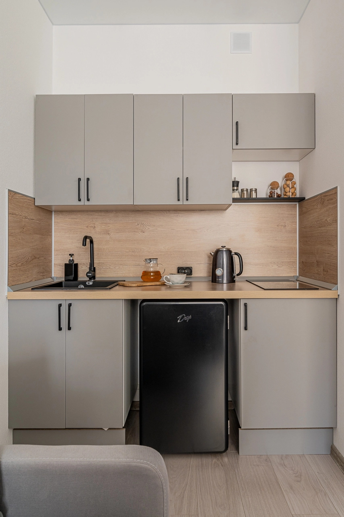 Квартира-студия на 22 этаже