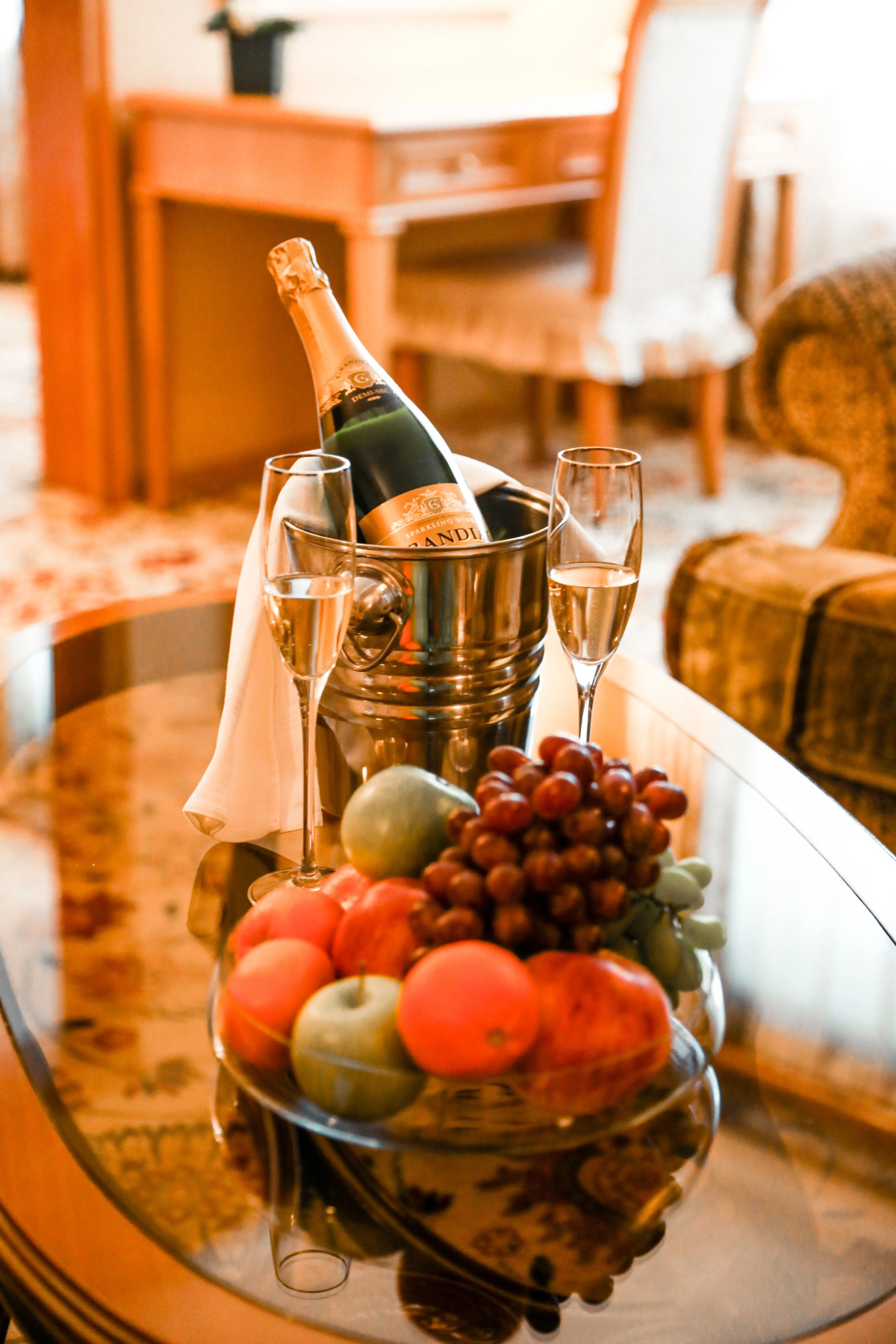 Отель Континентал