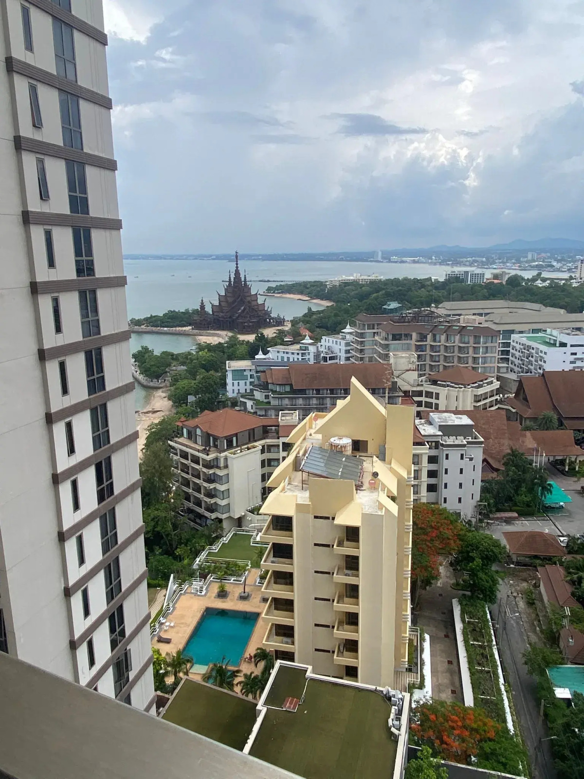 Апартаменты Baan Plai Haad Wongamat