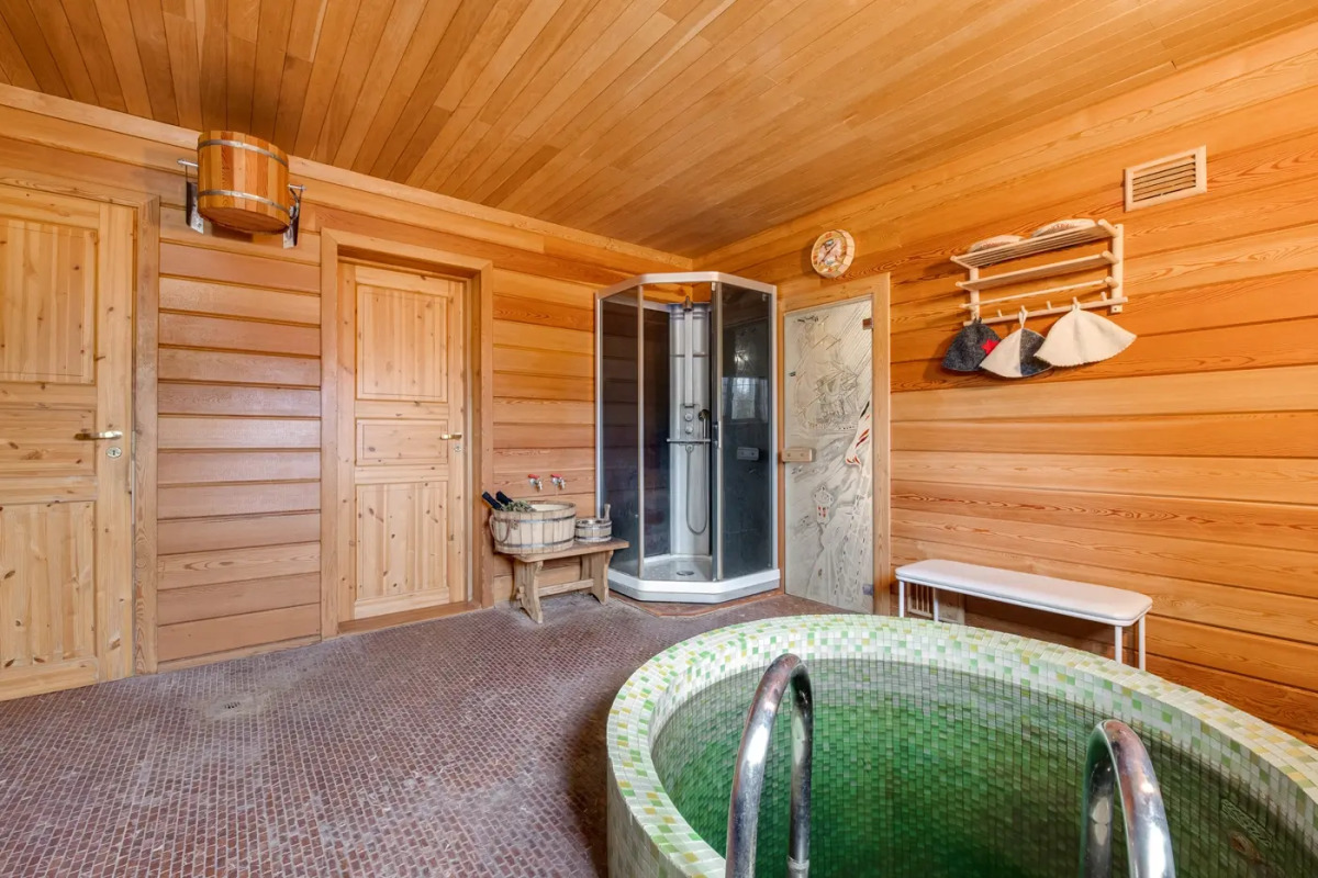 Частный дом Shagal Chalet 1