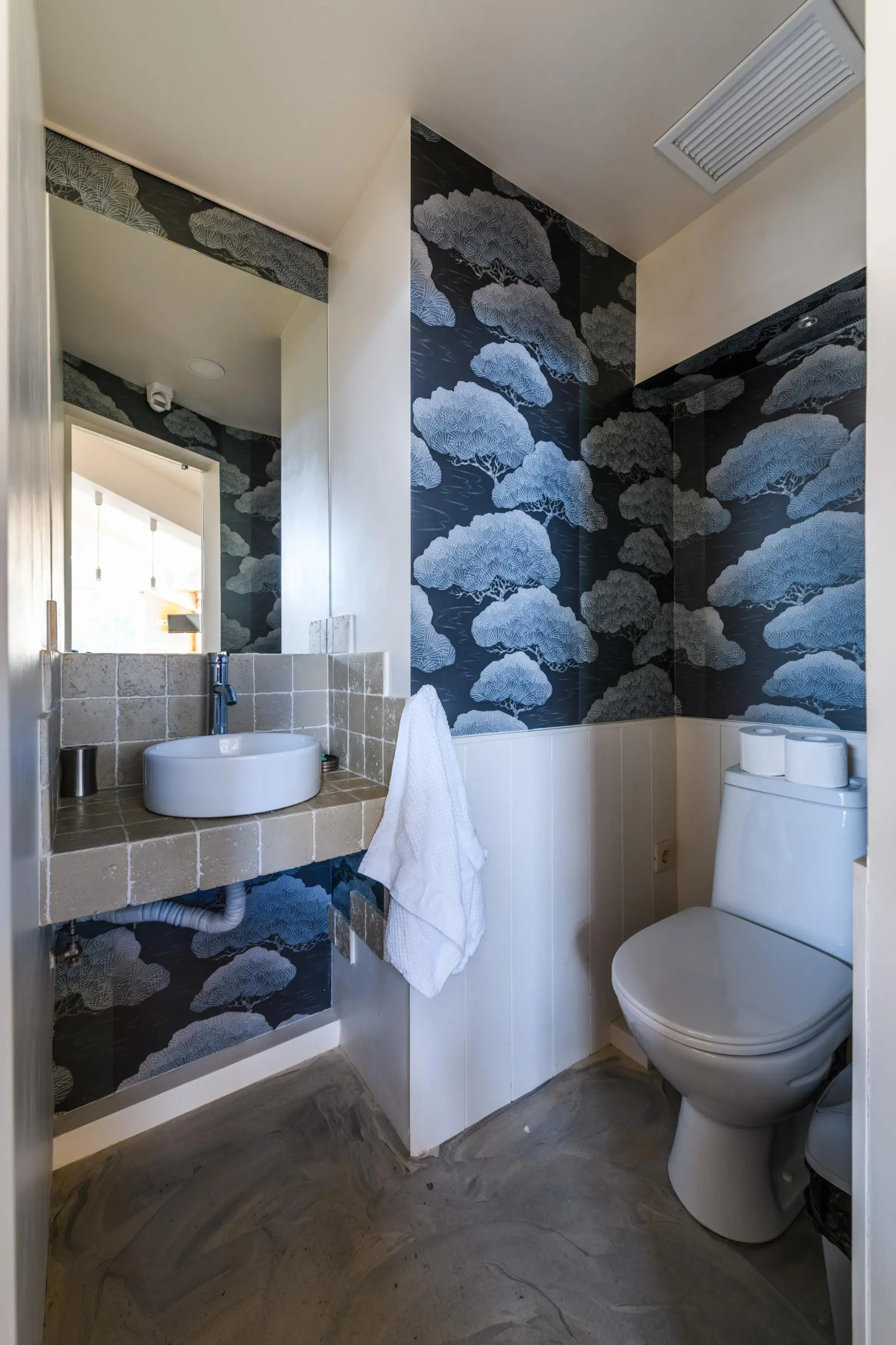 Апартаменты Оплот ETHNICA Дизайн Студия | 40м² | 3 Этаж Ваше Окно в Горы