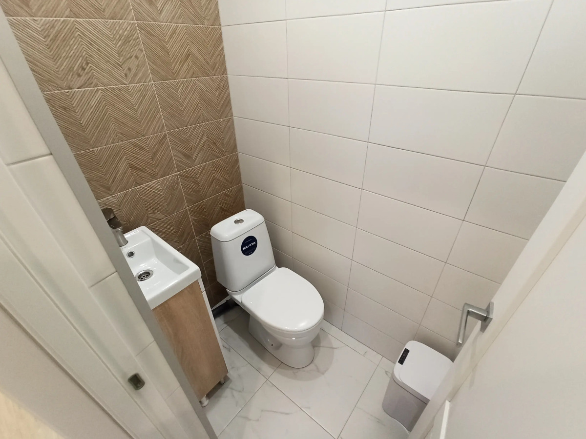 Квартира 1 Комнатная  с Сауной и 2мя 2х спальными Кроватями в Частном Доме