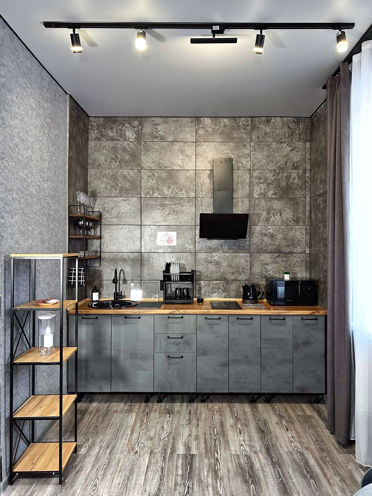 Апартаменты Granada Шикарная евро-двушка в центре города с новым ремонтом в стиле Лофт