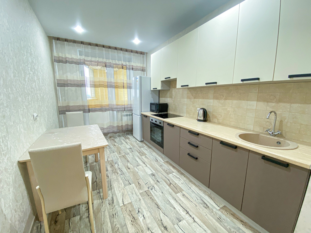 Квартира Апартаменты с Шикарным Видом из Окна на ул. Селезневской.