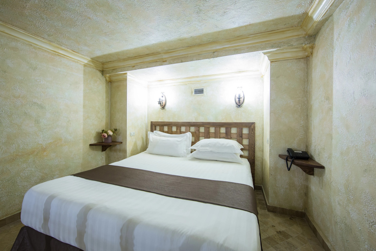 Отель Кавказ