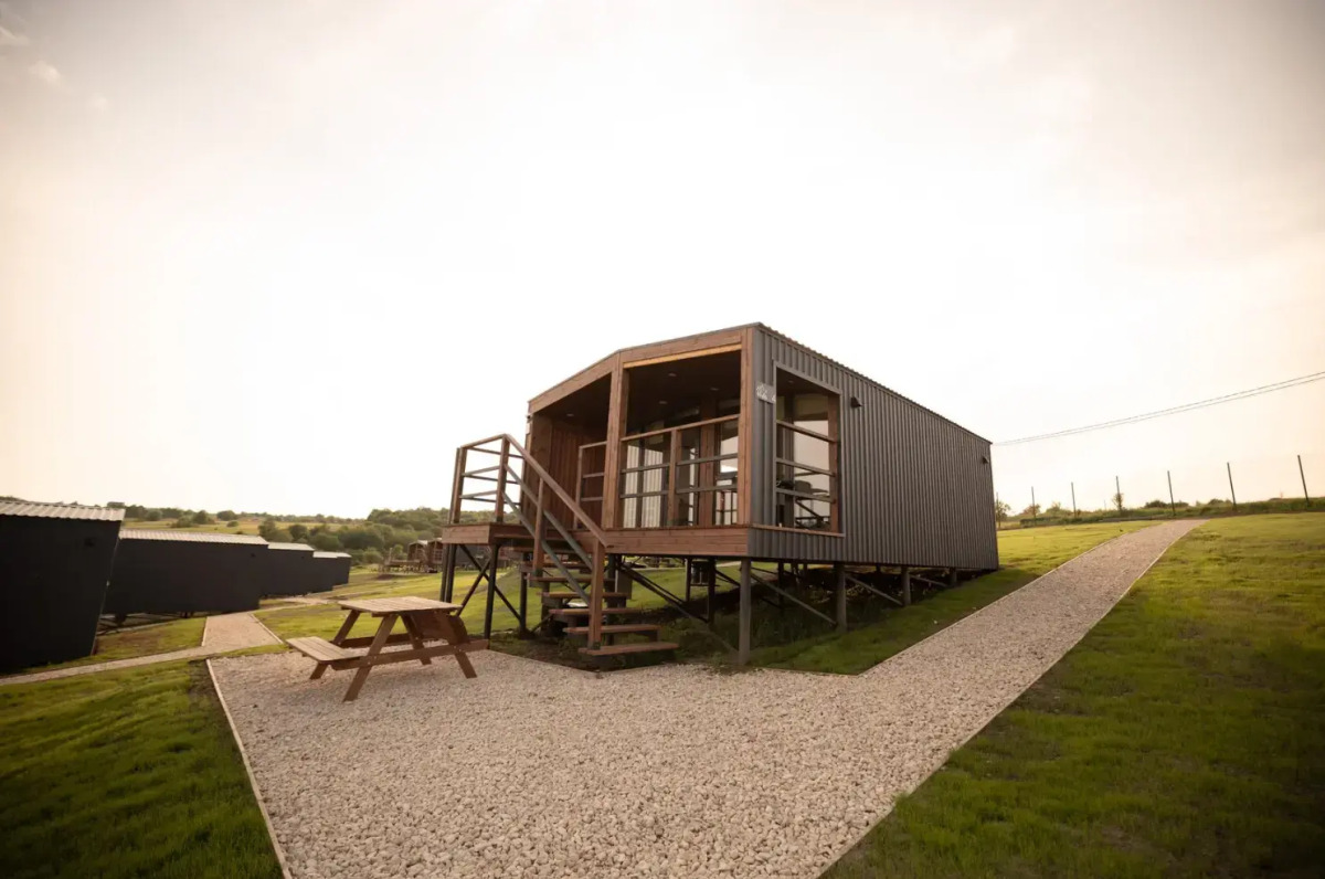 Глэмпинг Лихва