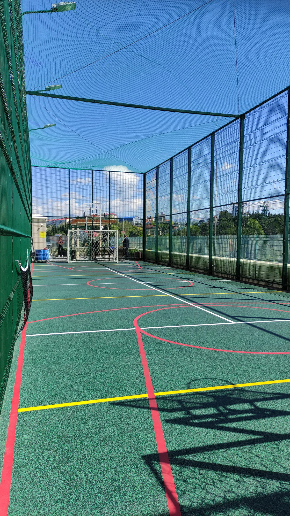 Апартаменты у Дендрария в ЖК Метрополь на самом высоком этаже, где есть бассейн